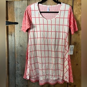 LuLaRoe Perfect Tee size XXS with tags.